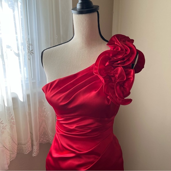 Adrianna Papell Red Satin Cocktail Dress - Picture 2 of 7